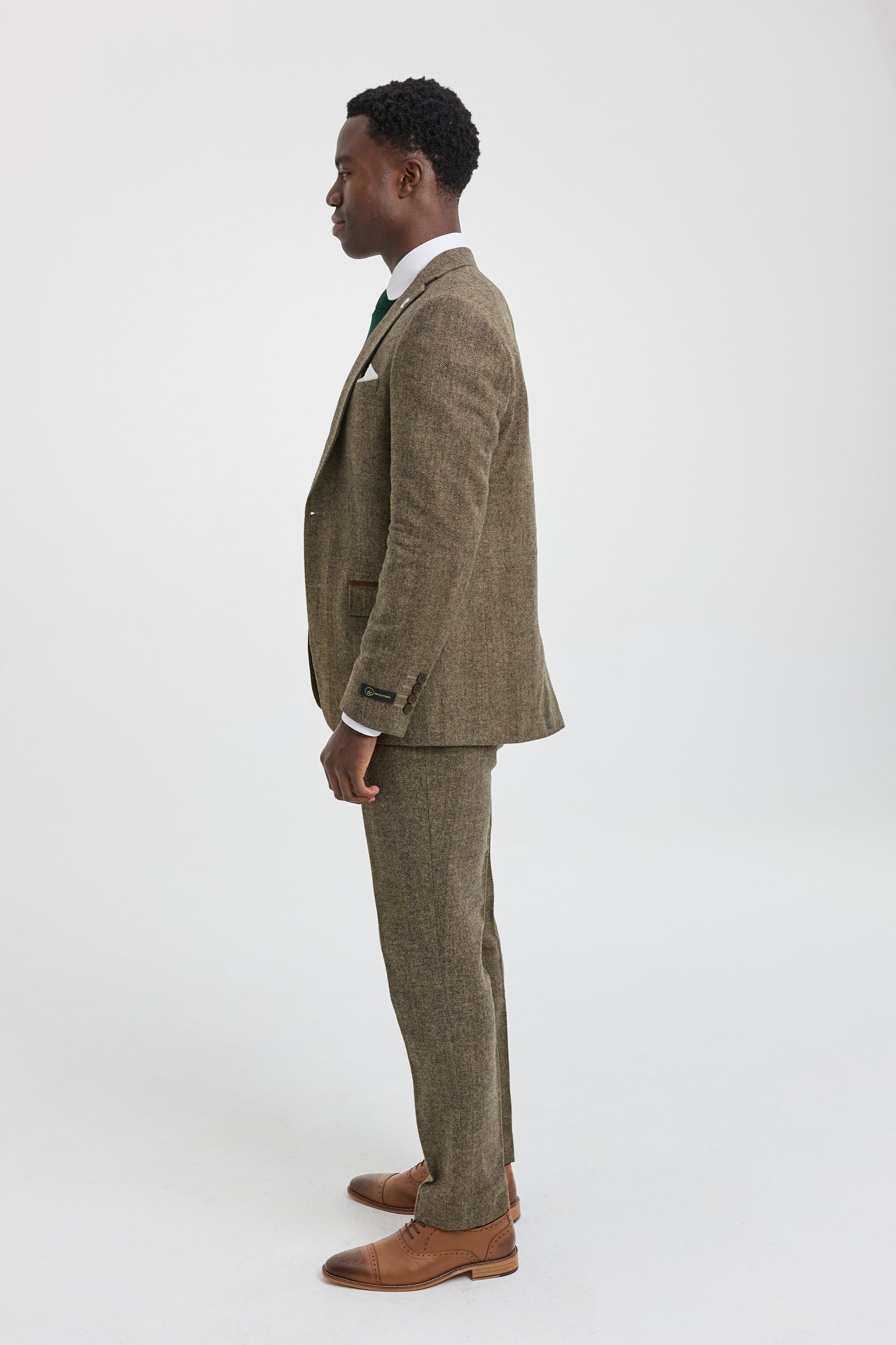 Oak-Brown Herringbone Tweed 3 Piece Suit