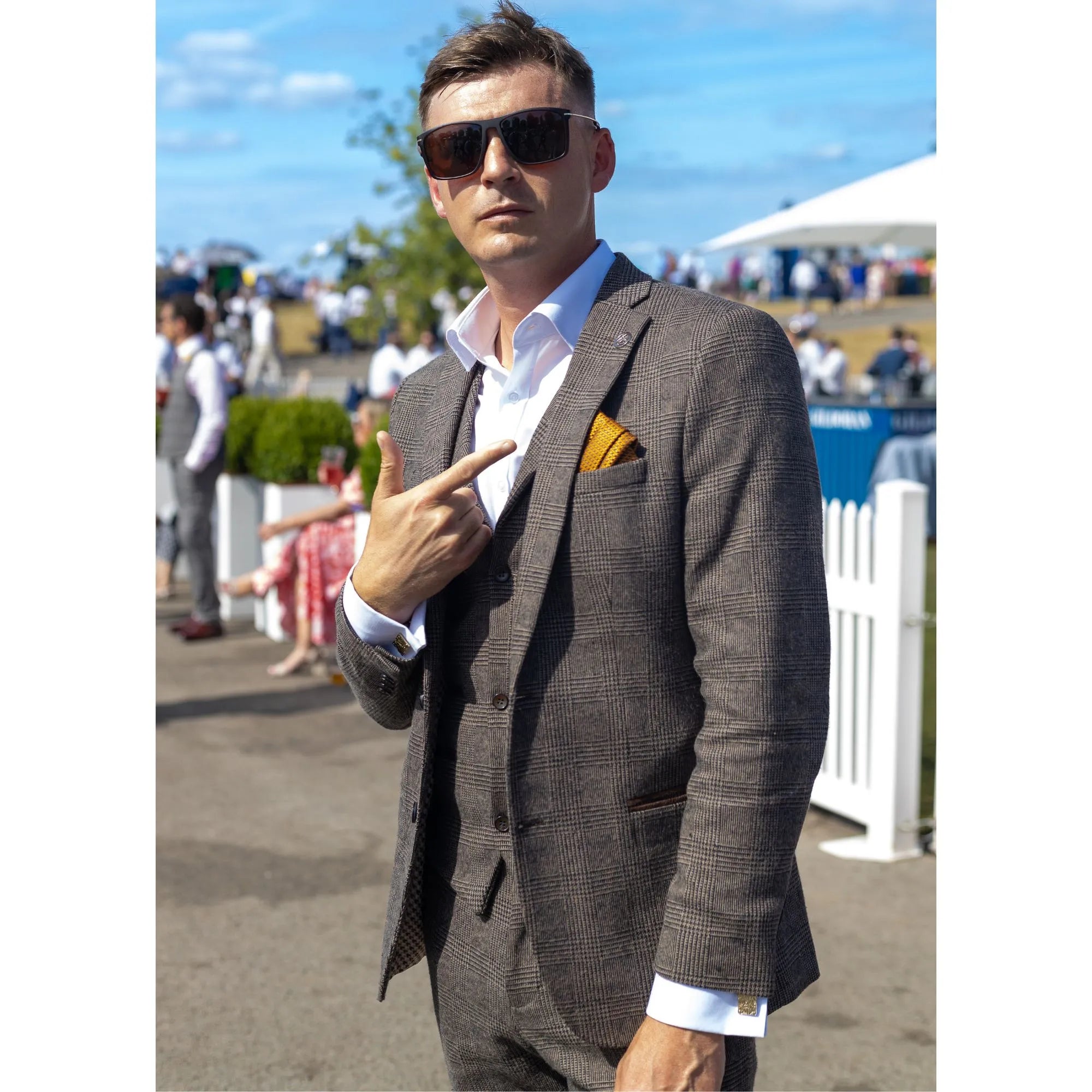 Mens Brown Check 3 Peice Tweed Suit - STZ17