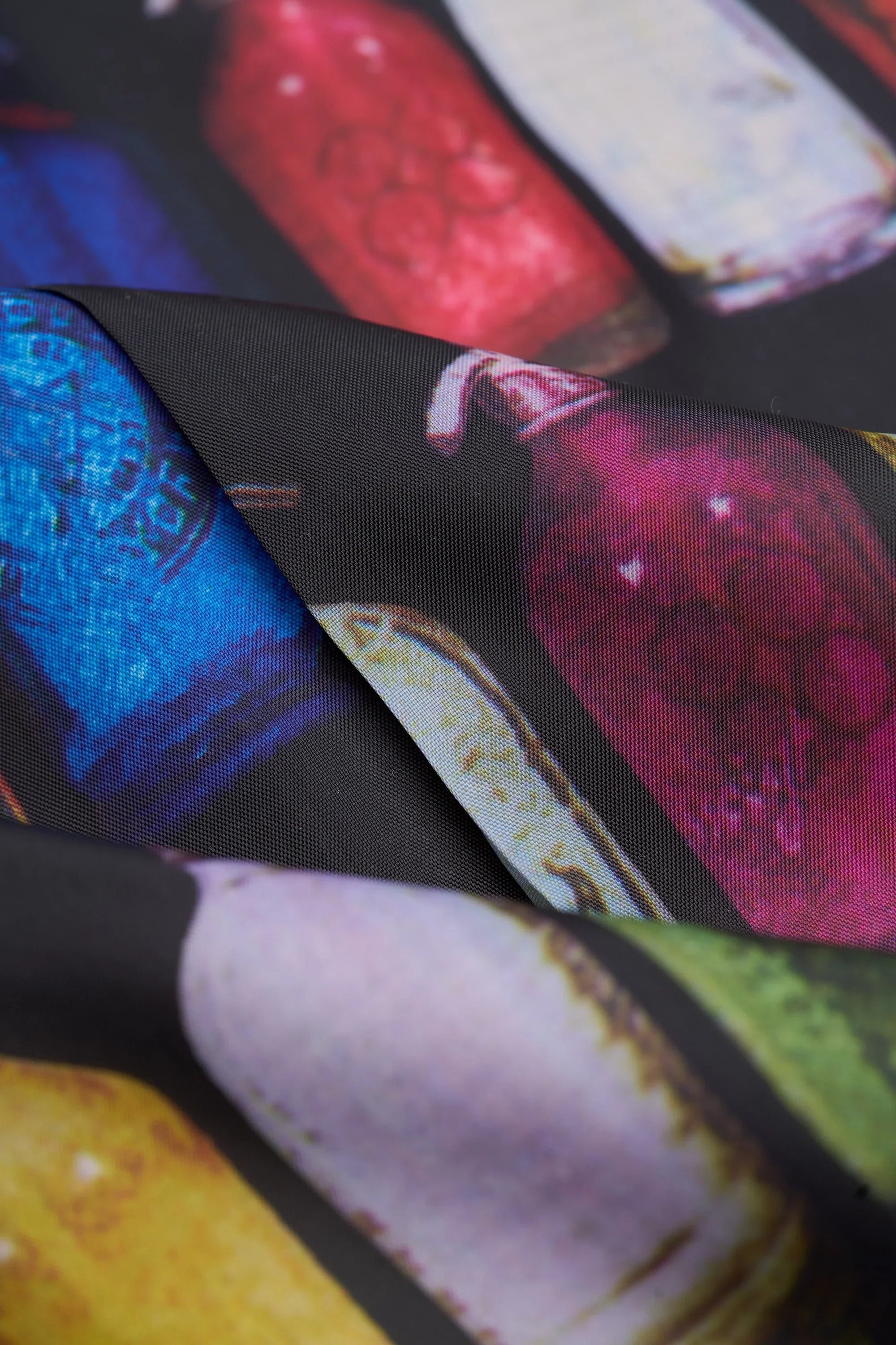 Men's Navy Blue Check 3-Piece Suit with Contrasting Cream Waistcoat